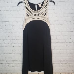 Klozlyne Crocheted Dress S